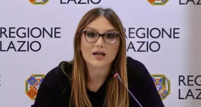 Quando le emozioni esplodono: allarme analfabetismo tra gli adolescenti dopo l’omicidio di Davide Carbisiero