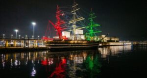 Vespucci a Napoli: oltre 33.000 visitatori per la nave più bella del mondo