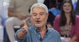 Pino Insegno conquista Rai1 e Rai2: ascolti da record per “Reazione a Catena” e “Facci Ridere”