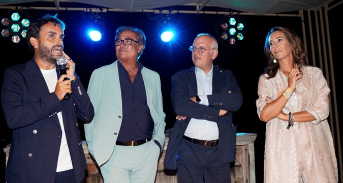 Non compleanno al Nabilah di Bacoli, musica e solidarietà per la Fondazione Melanoma