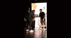 Giuseppe Errichiello con la moglie Stefania Tuccillo alla presentazione di Un napoletano al Wasabi a Cardito