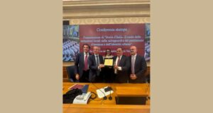 Ugo Cilento premiato al Senato con la targa del Comune di Napoli per le imprese familiari storiche